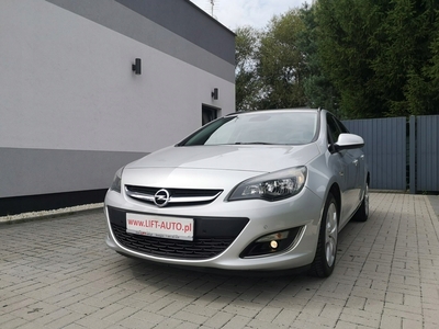 Opel Astra J 2013