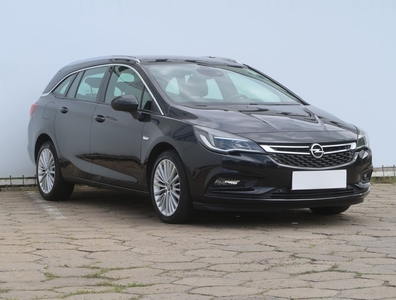 Opel Astra J , Skóra, Navi, Klimatronic, Tempomat, Parktronic