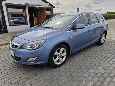 Opel Astra J ZAREJESTROWANY 1.4 16V KLIMA ALUFELGI TEMPOMAT !!!