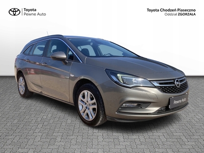 Opel Astra K Sports Tourer 1.4 Twinport 100KM 2016