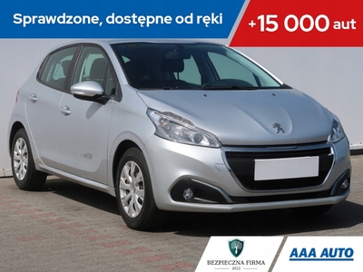 Peugeot 208 I Hatchback 5d Facelifting 1.2 PureTech 82KM 2016