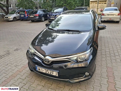 Toyota Auris 1.6 benzyna + LPG 132 KM 2016r. (Warszawa)