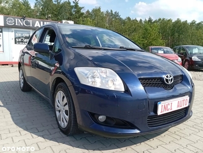 Toyota Auris I Hatchback 2.0 D-4D 125KM 2007