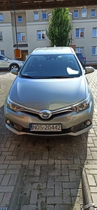 Toyota Auris II Sprzedam Toyota Auris Hybrid 135 Premium + Comfort 2017