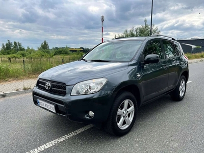 Toyota RAV4 III MPV 2.2 16V D-4D 136KM 2007