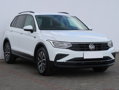 Volkswagen Tiguan , Salon Polska, 1. Właściciel, Serwis ASO, Klimatronic,