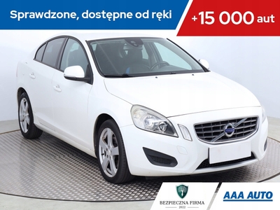 Volvo S60 II Sedan 2.0 D3 163KM 2010