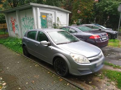 Ładny Opel Astra 2004 rok 1.4 Benzyna Długie oplaty