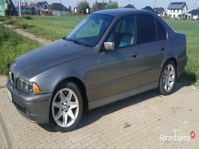 BMW E39 525i 2001