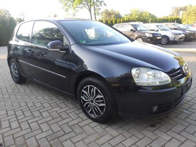 golf 5 1,6b 2004rok