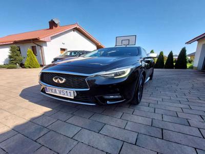 Infiniti q30 1.5 2017r