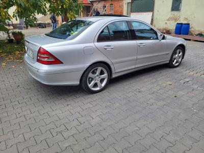 Mercedes c320 cdi v6 w203 lift ładny