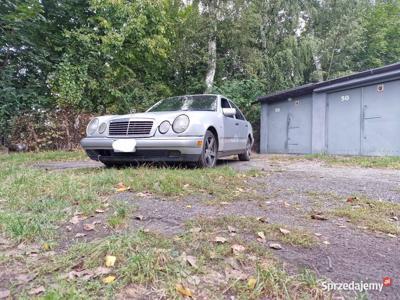 Mercedes E-Class w210 3.0 D CAŁY NA CZĘŚCI