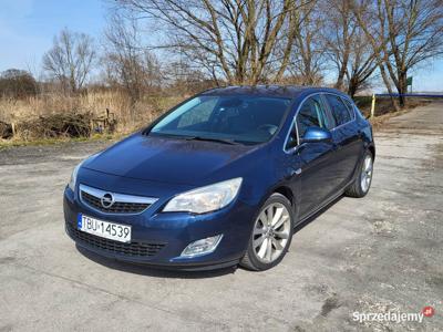 Opel Astra 1.4benz 140km Cosmo + najwyższa wersja wyposażeni