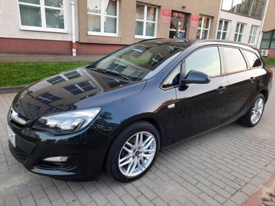 Opel Astra _ 2014 _ 141 tys km _ Klima _ Alufelgi _ Zarejestrowana _