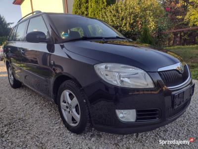 Skoda Fabia 2 kombi 1.4tdi dwa komplety kół zarejestrowana