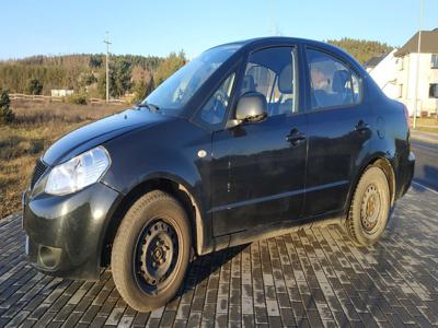 Suzuki SX4, Sedan, benzyna, garażowany, klima, podgrzewane siedzenia