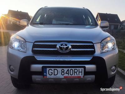 Toyota RAV4 2.2 D4D SOL, AWD 4x4, pakiet zima, 136KM