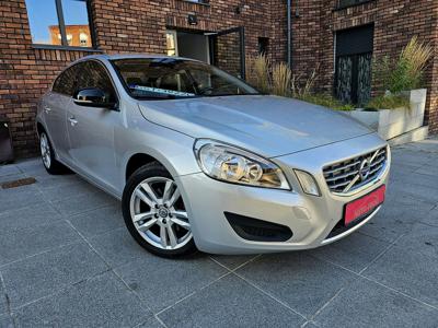 Volvo S60 II Sedan 1.6 D2 115KM 2013