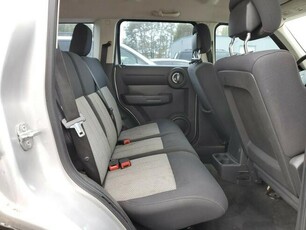 2010 DODGE NITRO SE