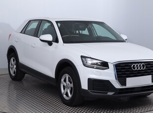 Audi Q2 , Salon Polska, Klimatronic, Parktronic