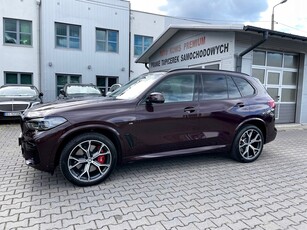 BMW X5 G05 M SUV 4.4 M50i 530KM 2021