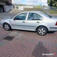 Bora 2000r 1.6benzyna