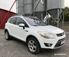 Ford Kuga 4x4 panoramiczny dach skórzane fotele