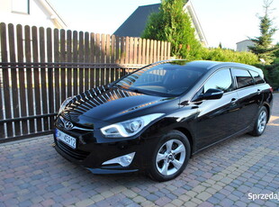 Hyundai i40 kombi 1.7 crdi Xenon Alu Zarejestrowany Zadbany