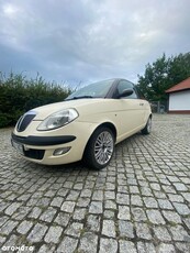 Lancia Ypsilon 1.4 16v Argento