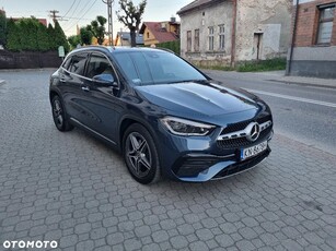 Mercedes-Benz GLA 200 AMG Line