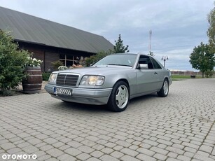 Mercedes-Benz W124 (1984-1993)