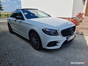 Mercedes e klasa e350e AMG