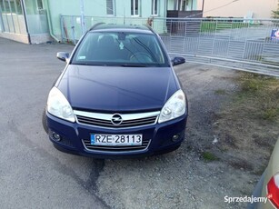 Opel Astra 2008 r 1.6 B 1 właściciel w kraju stan bdb sprawna klima