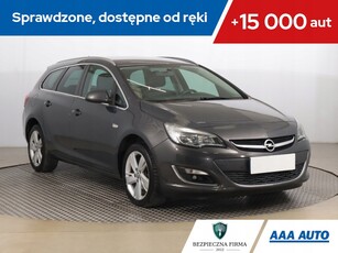 Opel Astra J Sports Tourer Facelifting 1.6 CDTI 136KM 2015