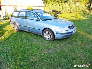 Passat B5 kombi sprowadzony z Niemiec/benzyna/