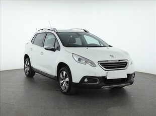 Peugeot 2008 , Skóra, Navi, Klimatronic, Tempomat, Parktronic,