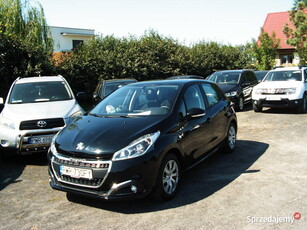 Peugeot 208 1,2 etylina 2017 r