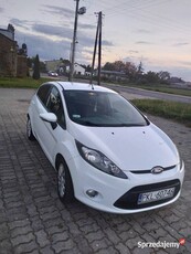 Sprzedam lub zamienie Ford fiest mk7 zadbany egzemplarz wersja Gold X