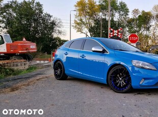 Volvo V40 D2 R-Design