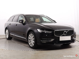 Volvo V90 D4