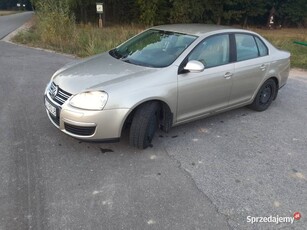 VW JETTA 2005r. 1.6 benzyna LPG tylko 144 tys. przebiegu Salon Polski