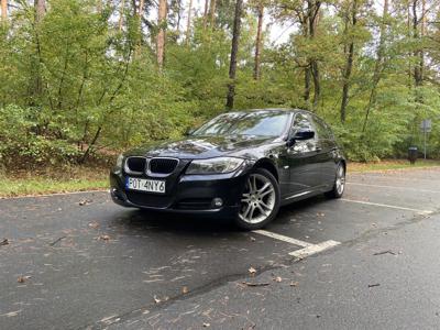 BMW 318i 2009 2,0 benzyna PIĘKNA !