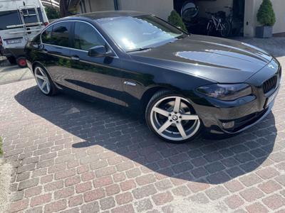 Bmw F10 2012 r., dwa komplety opon, zadbany, przebieg 226 000 km