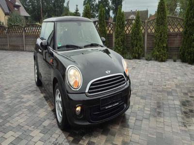 Mini cooper 1.6benzyna niski przebieg, bardzo ladny!!