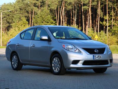 Nissan Versa Note Tiida sedan 1.6 benzyna tylko 43kkm przebiegu 1wł