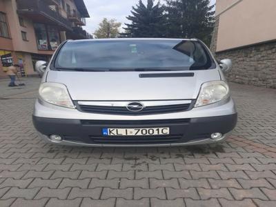 Opel vivaro 2011r 2.5 d 6 os long holenderka Stan bdb