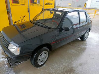 Sprzedam Peugeot 205