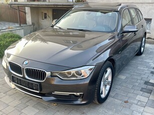 BMW Seria 3 318d Touring Blue Performance Luxury Line