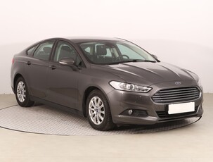 Ford Mondeo VIII , Salon Polska, Serwis ASO, Klimatronic, Parktronic